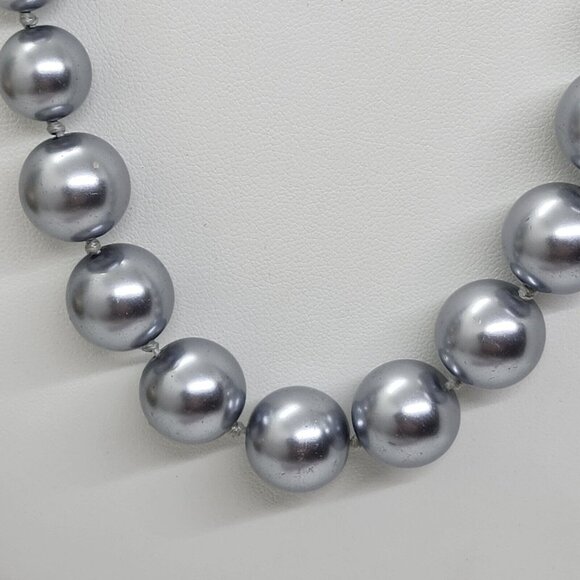 Coldwater Creek Graduated Silver Blue Glass Pearl Necklace - Picture 2 of 6